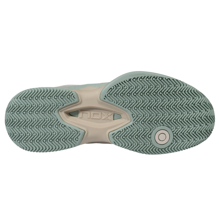 Chaussures de padel Femme Nox AT10 Pro Beige - Esprit Padel Shop