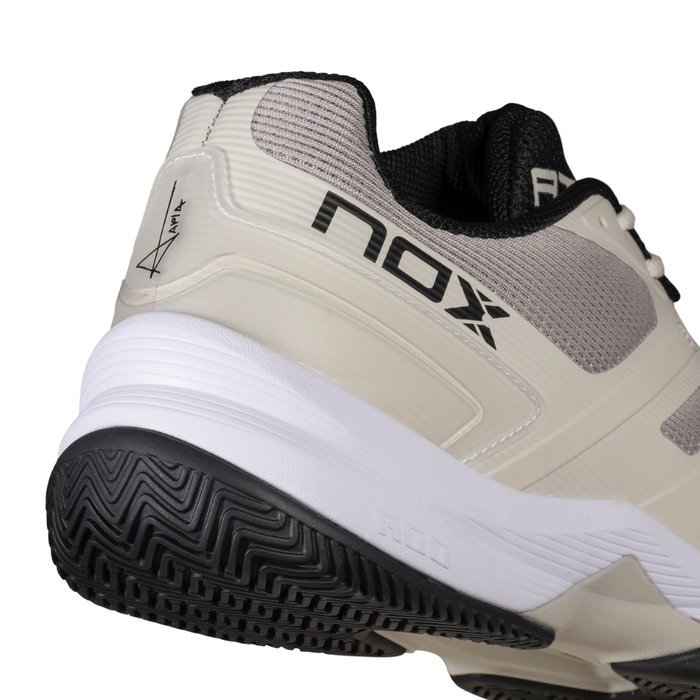 Chaussures de padel Homme Nox AT10 Pro Beige - Esprit Padel Shop