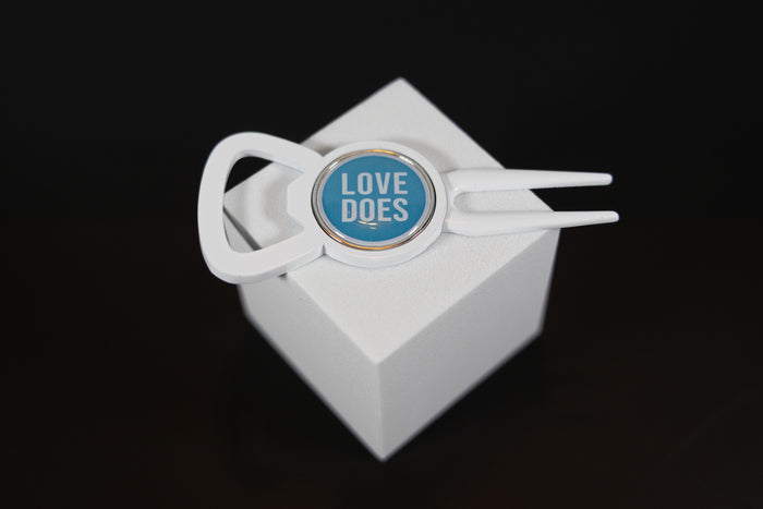 Golf Divot Tool with Ball Marker