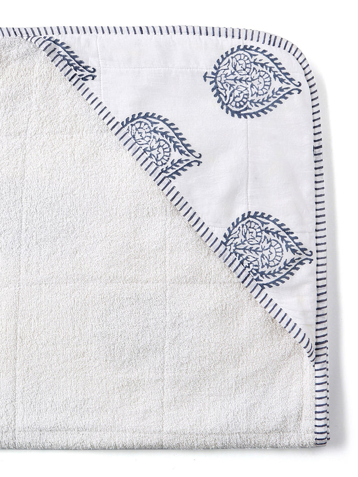 Hooded Kids Towel - Fort Print