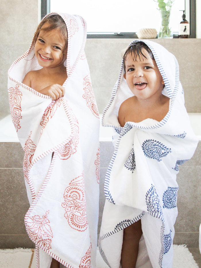 Hooded Kids Towel - Fort Print